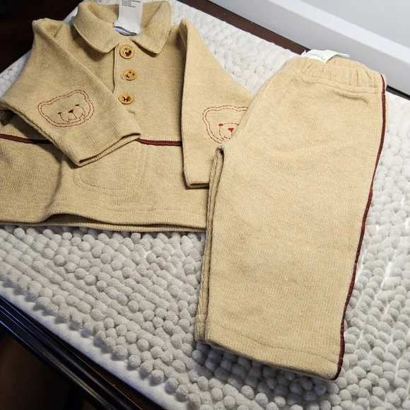 NWT Size 6 months Boya 2 piece Jacadi Tan and red Baby Outfit - Picture 1 of 10